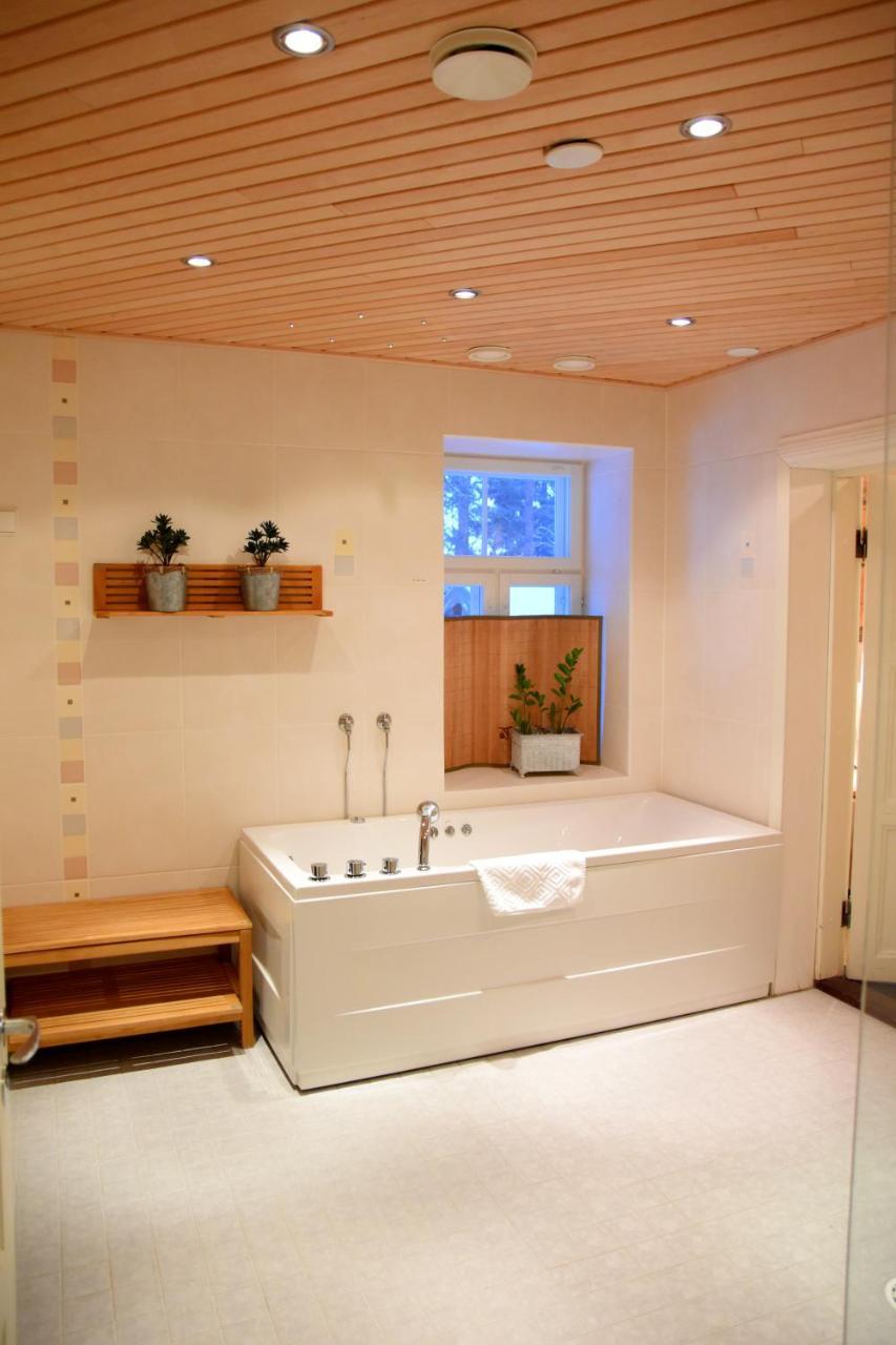 Hotel Hiisi Hill Jämsä Kültér fotó